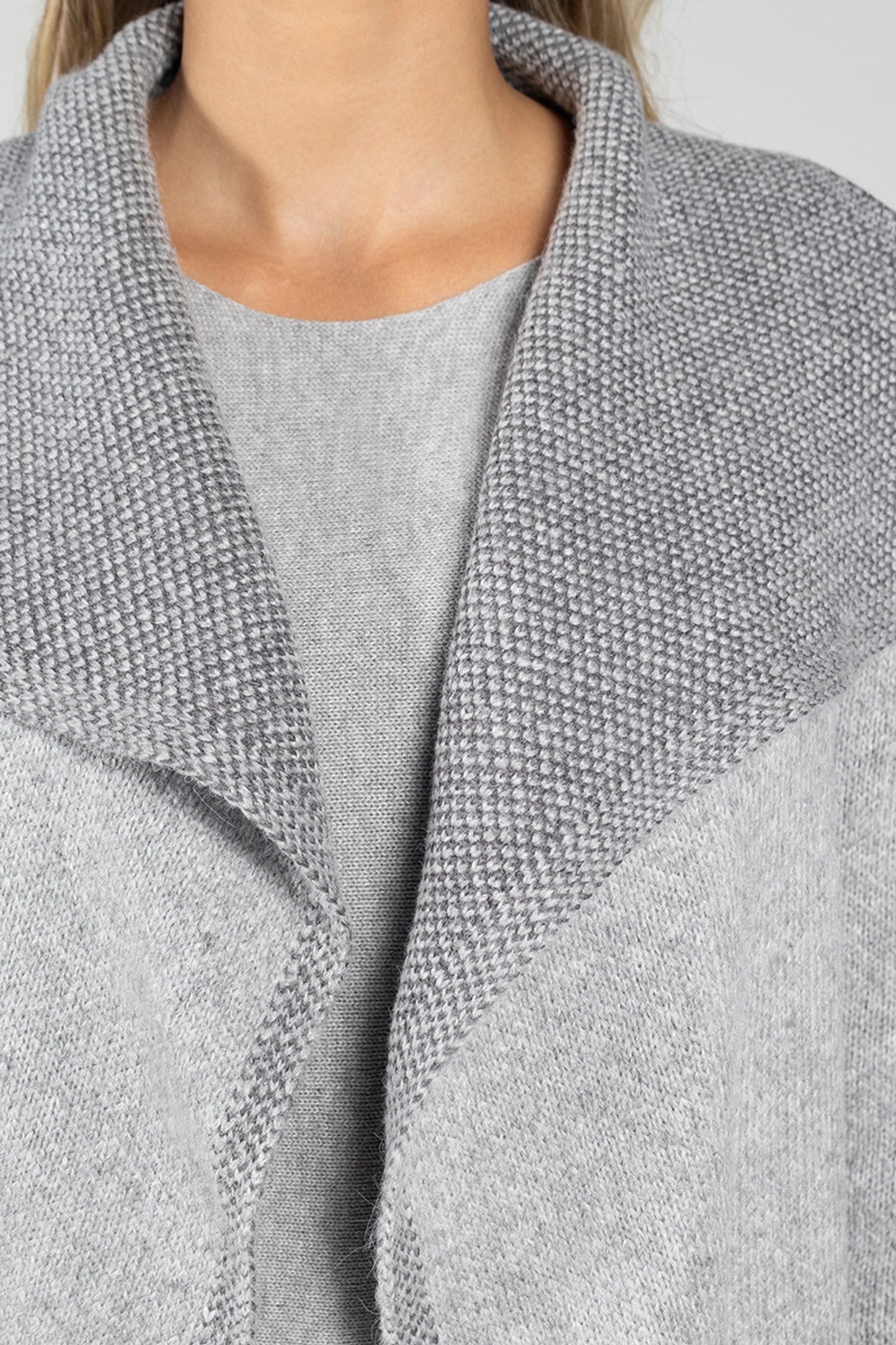 Women’s Reversible Knit Coat Grey – Elegant and Comfortable