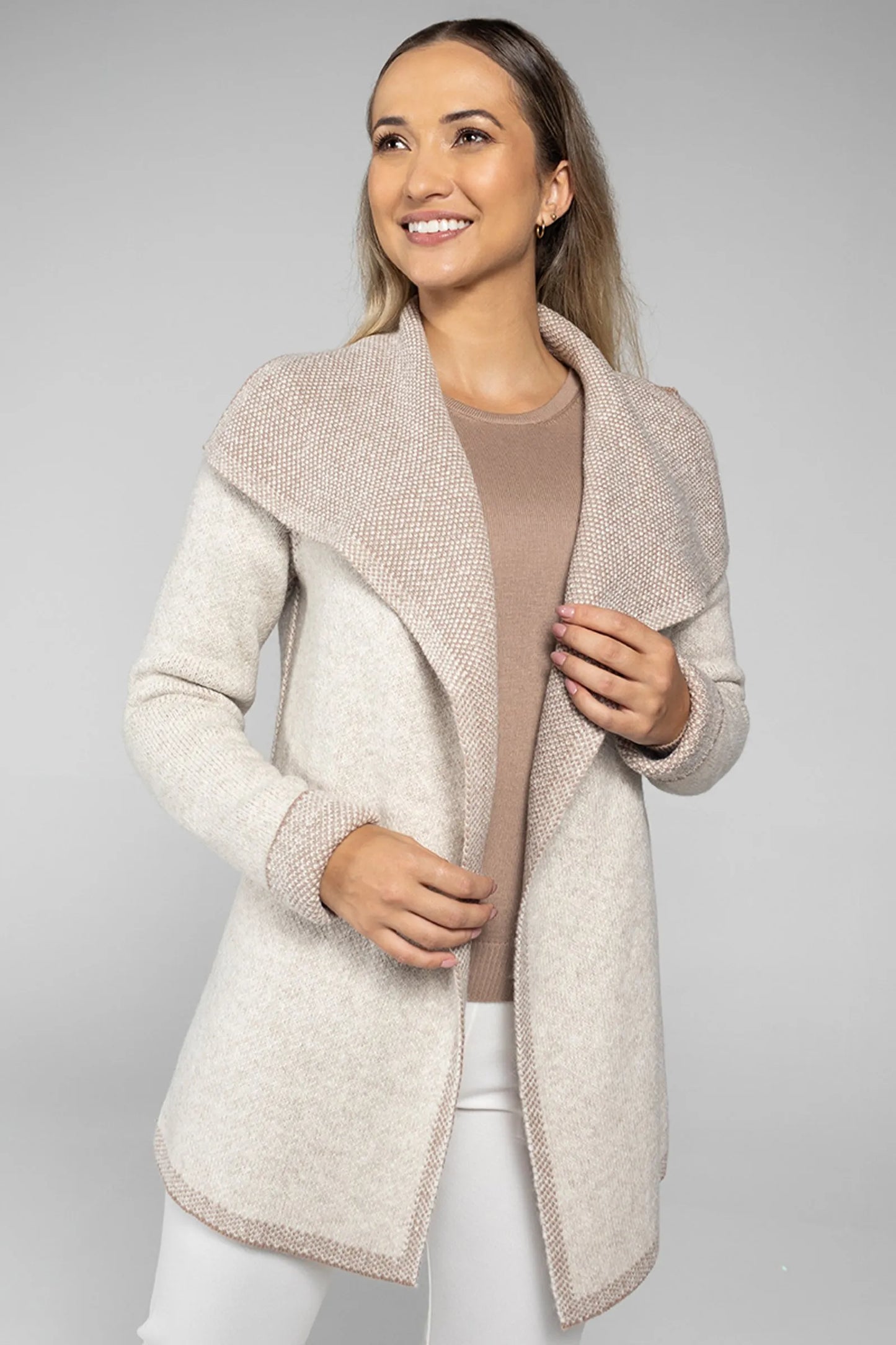 Women’s Reversible Knit Coat Beige – Elegant and Comfortable