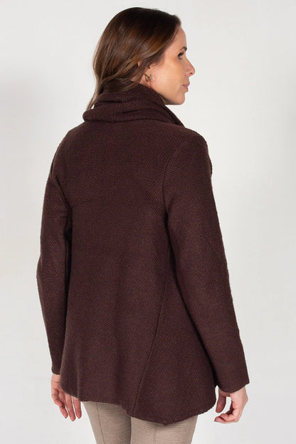 Women’s Brown Knit Coat with Twisted Collar – Elegant and Comfortable